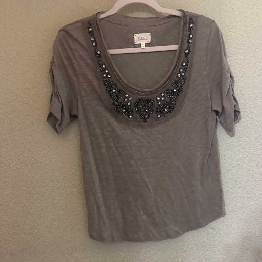 dELiA*s Taupe Embellished Short Sleeve Top